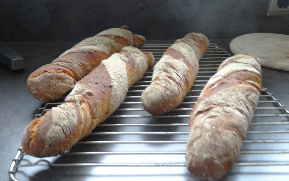 Wurzelbrot gebacken